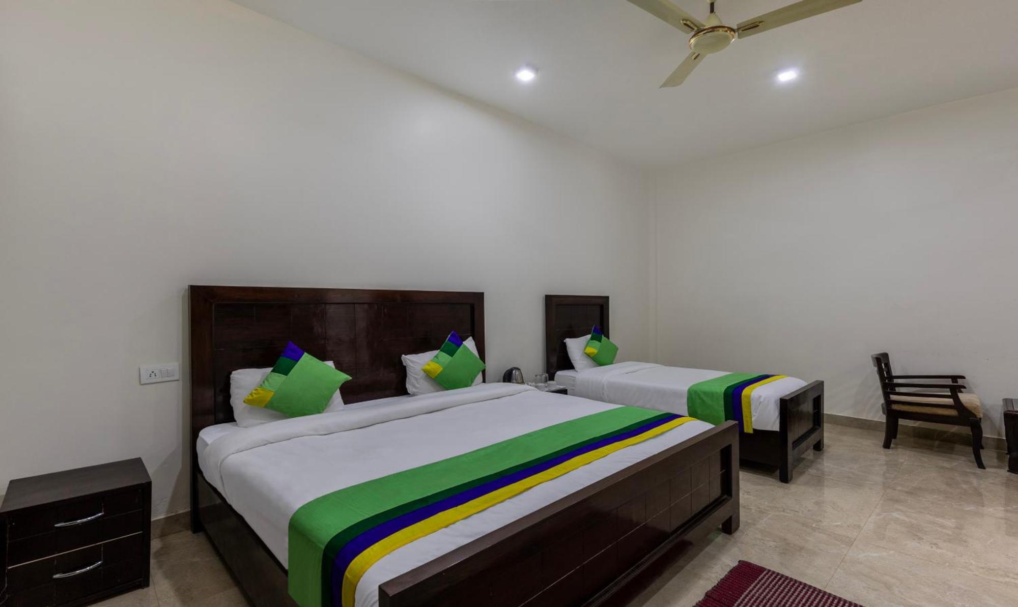 Treebo Olive Lake View Inn June Estate บีมตาล ภายนอก รูปภาพ