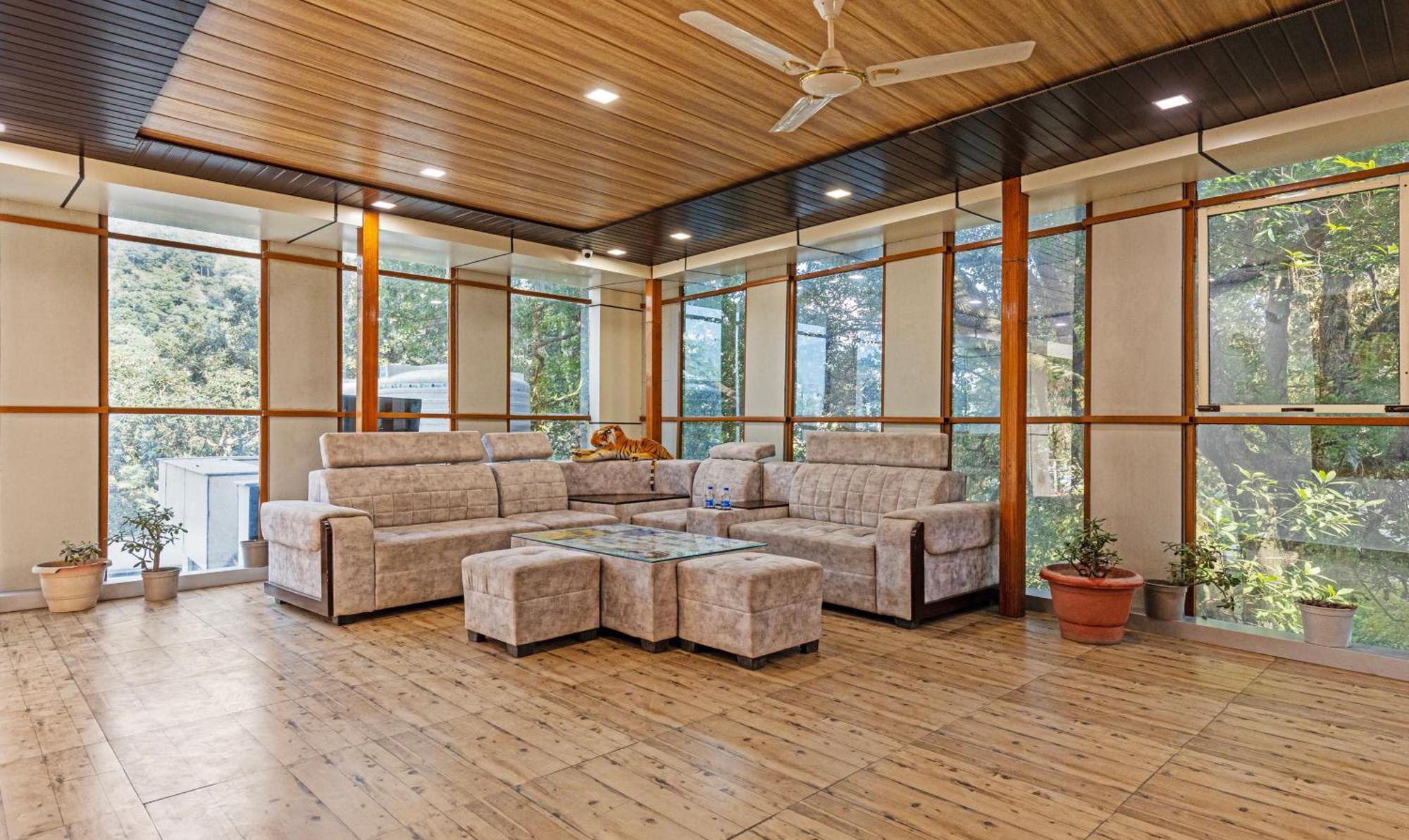 Treebo Olive Lake View Inn June Estate บีมตาล ภายนอก รูปภาพ